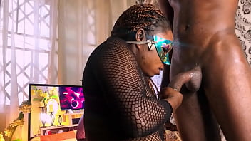 ⭐️sexy daisy fucked so hard she tapsout before both bbc could explode cum