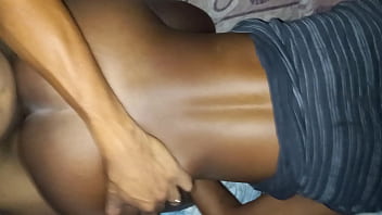 Madrasta safada na rola do enteado duas vezes ao dia