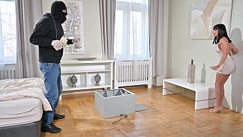 Tattooed babe athenea rose initiates a dp threesome after attempted robbery gp3217