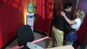 Darina lets paul fuck her then pee on her