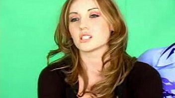 Shawnie jones sugar horny brunette slides it in her wet clit