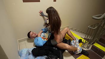 Spontaneous sex with a stranger in an elevator on a public balcony in the entrance full Spontaneous sex with a stranger in an elevator on a public balcony in the entrance full