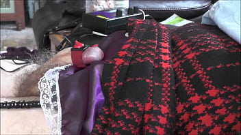 Hands free cum using electro tool