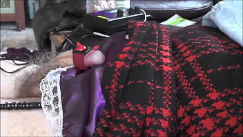 Hands free cum using electro tool