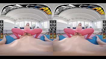 Virtual porn yoga slut violet gems can't stay off my dick
