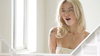 Butt plug babes syren de mer and emma rosie jump headfirst into taboo threesome gp3312