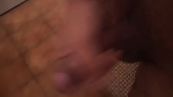 Gustavo batendo punheta