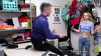 Slim petite suspect sucks mall cop