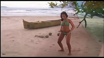 Melissa gets fucked on the beach