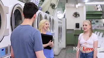 Stepmom finds love with stepdaughter's help