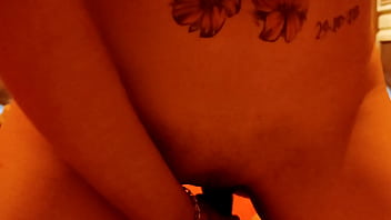 Bien puta la pendeja