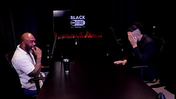 Sexo anal nada mais é do que dor seu primeiro atendimento foi engraçado e quando teve que ensinar um marido cadu sem fôlego watch sheer red