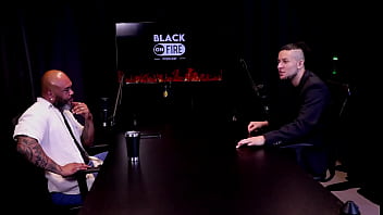 Sexo anal nada mais é do que dor seu primeiro atendimento foi engraçado e quando teve que ensinar um marido cadu sem fôlego watch sheer red