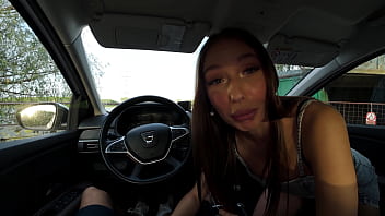 I hooked up with the university’s richest girl—she made me cum twice