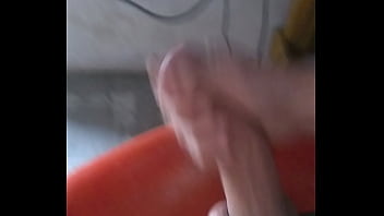 Dando o cu profundamente