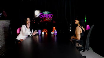 Morena demonstra o seu boquete deixando o brinquedinho todo babado marcelly melo sheer red