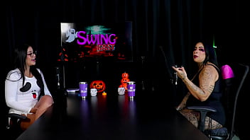 Morena demonstra o seu boquete deixando o brinquedinho todo babado marcelly melo sheer red