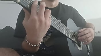 Manipulando abruptamente mi guitarra de carne