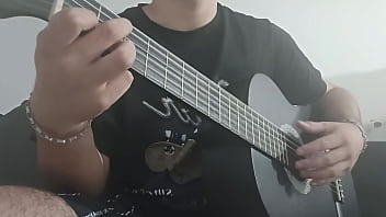 Manipulando abruptamente mi guitarra de carne