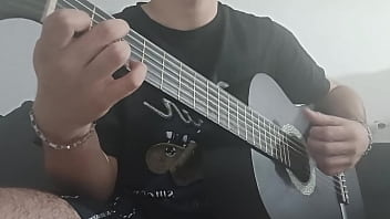 Manipulando abruptamente mi guitarra de carne