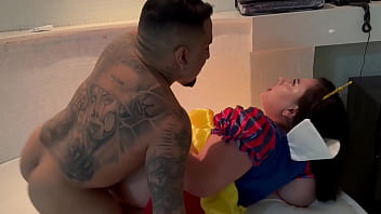 Toda branca de neve tem seu dunga pauzudo que come seu cu guloso