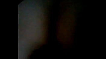 Dedeando nalgona en tanga