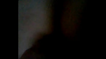 Dedeando nalgona en tanga