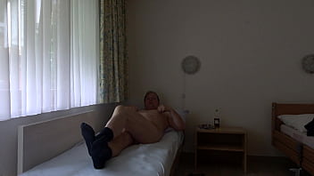 Masturbation Von Andreas Im Urlaub thumbnail