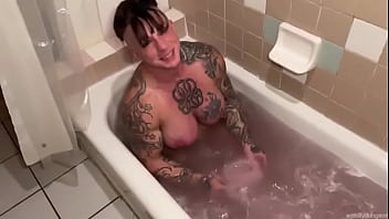 Brooke diesel gets a boob job