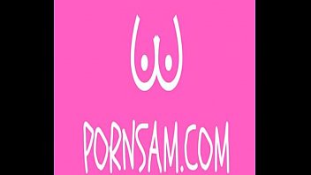 Momma likes to wank on the back seat