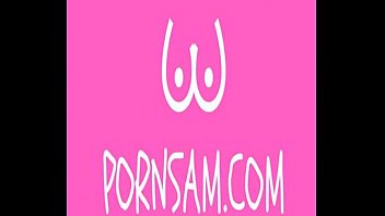 Momma likes to wank on the back seat