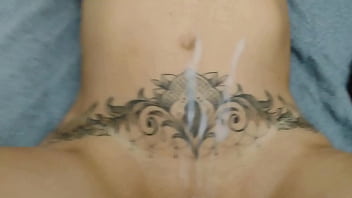 Corno realizando o sonho de ver a esposa com outro macho sexo caseiro