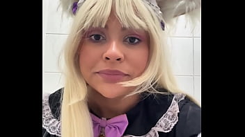 Public toilet farts at cosplay con gassy bbw in cosplay