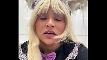 Public toilet farts at cosplay con gassy bbw in cosplay