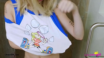 Blonde babe with a killer smile enjoyed a sensual bath