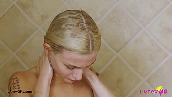 Blonde babe with a killer smile enjoyed a sensual bath Blonde babe with a killer smile enjoyed a sensual bath