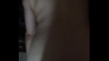 Cogiendome a la misma gringa nalgona por atras en la cochera