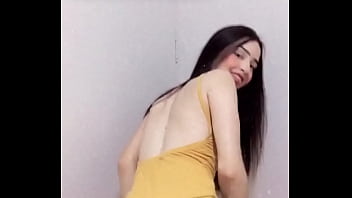 Eu toda gostosinha dançando