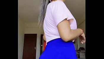 Jovencita Muestra Culo thumbnail