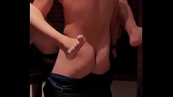 Depsues De Una Tarde De Peliculas Me Follo A Mi Amigo Gay Por Primera Vez thumbnail