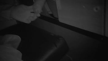 Glory hole um pau grosso me comeu gostoso na balada liberal