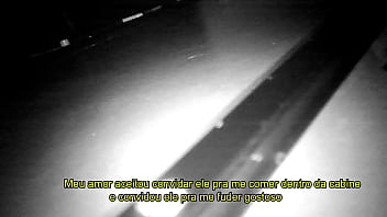 Glory hole um pau grosso me comeu gostoso na balada liberal