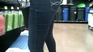 Este culo esta para disfrutarlo