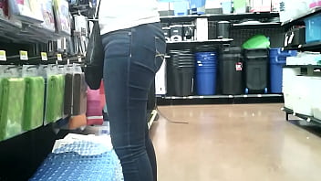 Este culo esta para disfrutarlo