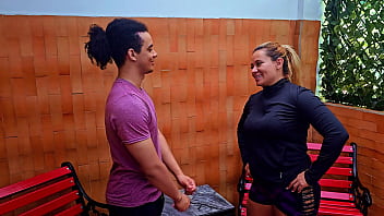 Extraño del running me folla en un parque