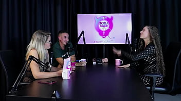 Sempre foi a ovelha negra da família gostou de namorar um homem mais velhos teve fetiches estranhos e a cena que gostou jujube delícia sheer red