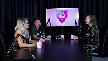 Sempre foi a ovelha negra da família gostou de namorar um homem mais velhos teve fetiches estranhos e a cena que gostou jujube delícia sheer red