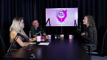 Sempre foi a ovelha negra da família gostou de namorar um homem mais velhos teve fetiches estranhos e a cena que gostou jujube delícia sheer red