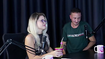 Sempre foi a ovelha negra da família gostou de namorar um homem mais velhos teve fetiches estranhos e a cena que gostou jujube delícia sheer red