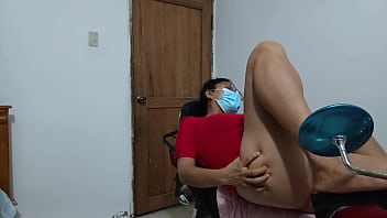 Slutty stepdaughter wants someone to juice her pussy